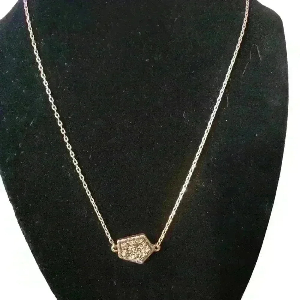 Semi Precious Howlite Pendant Necklaces NWT